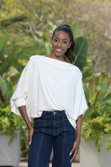 Blusa con caída y trenza hecha a mano