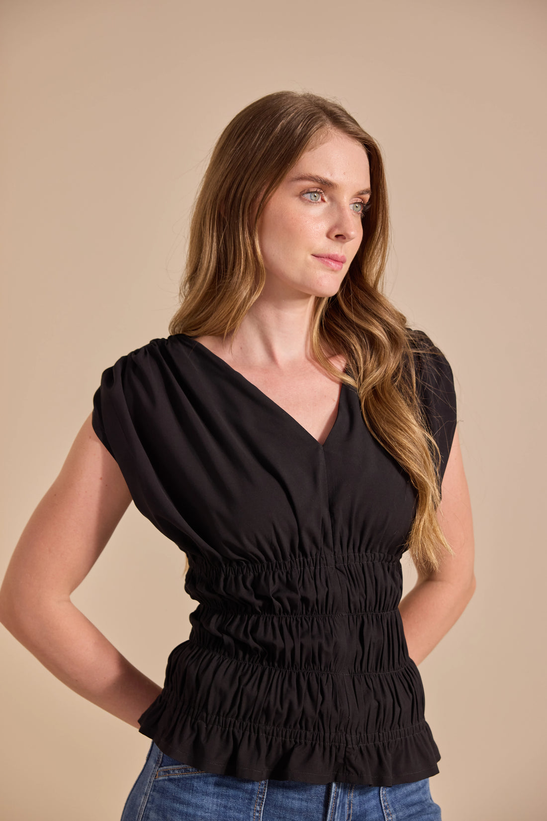 Blusa Cuello En V Enresortada